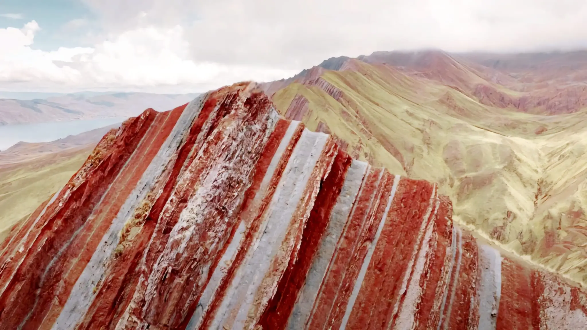 Pallay Punchu Rainbow Mountain